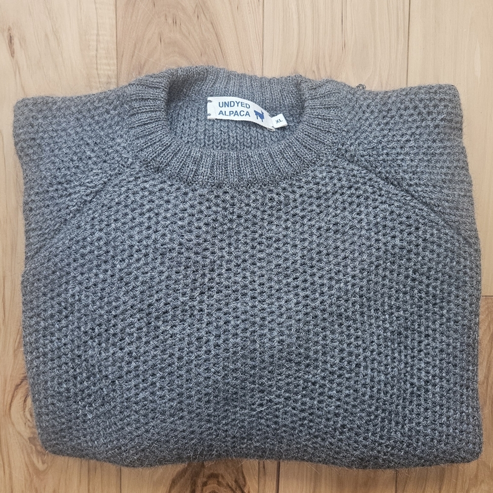 Nwt Industry Of All Nations Alpaca Sweater